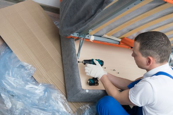 Couch Assembly in Glen Burnie